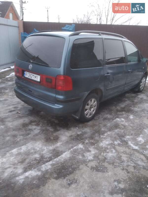 Універсал Volkswagen Sharan 2000 в Києві
