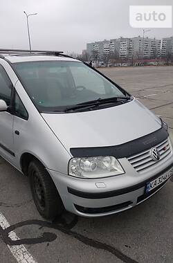 Минивэн Volkswagen Sharan 2003 в 