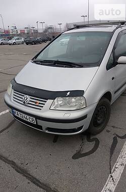 Минивэн Volkswagen Sharan 2003 в 