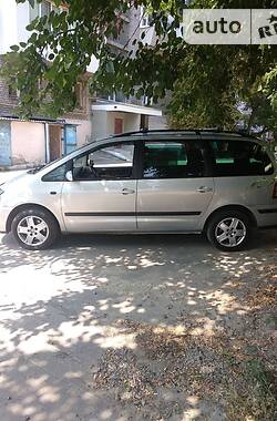 Минивэн Volkswagen Sharan 2003 в 