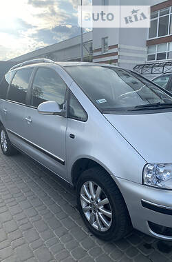 Минивэн Volkswagen Sharan 2009 в Ковеле