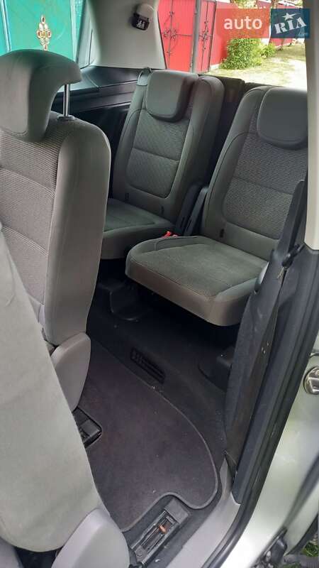 Минивэн Volkswagen Sharan 2011 в Ровно