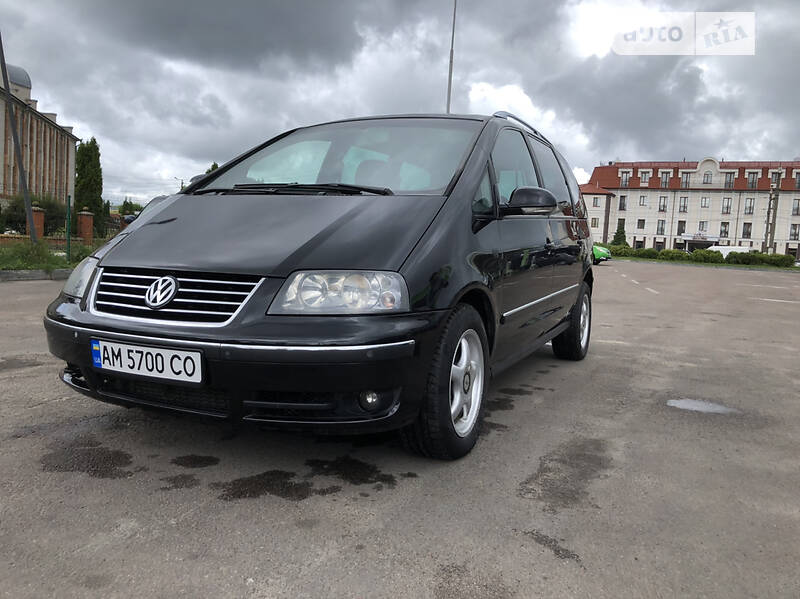 Мінівен Volkswagen Sharan 2007 в Житомирі