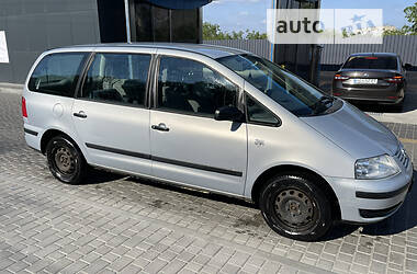 Минивэн Volkswagen Sharan 2001 в Днепре