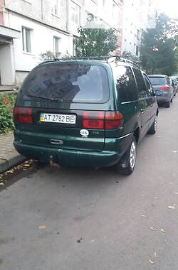 Мінівен Volkswagen Sharan 1999 в Івано-Франківську