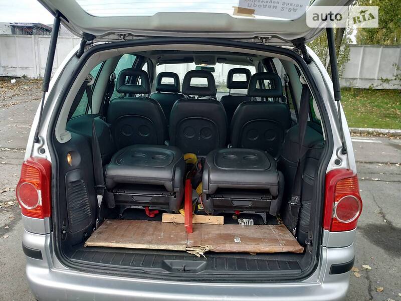 Мінівен Volkswagen Sharan 2007 в Києві