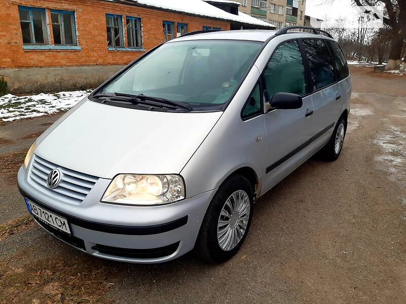 Мінівен Volkswagen Sharan 2002 в Хмільнику