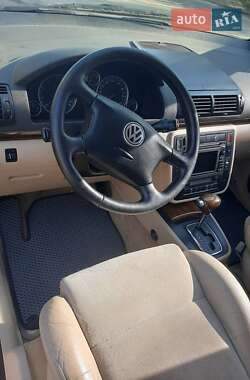 Минивэн Volkswagen Sharan 2001 в Киеве