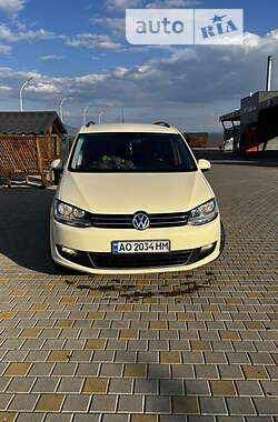 Минивэн Volkswagen Sharan 2015 в Иршаве