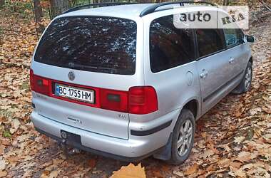 Универсал Volkswagen Sharan 2000 в Ровно