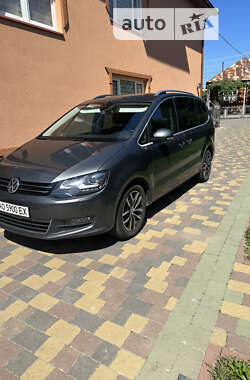 Минивэн Volkswagen Sharan 2016 в Иршаве