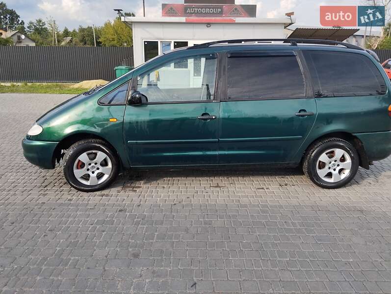 Мінівен Volkswagen Sharan 1996 в Львові