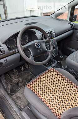 Минивэн Volkswagen Sharan 2001 в Днепре