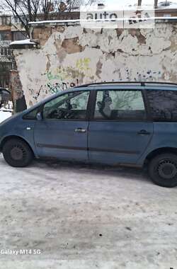 Минивэн Volkswagen Sharan 2000 в Киеве