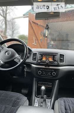 Минивэн Volkswagen Sharan 2012 в Черновцах