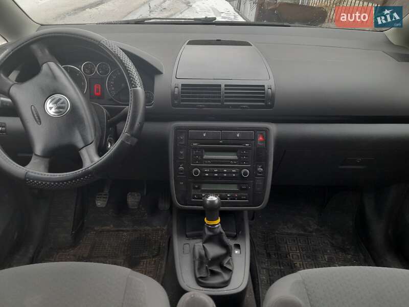Мінівен Volkswagen Sharan 2006 в Умані