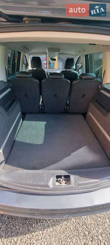 Минивэн Volkswagen Sharan 2011 в Ковеле