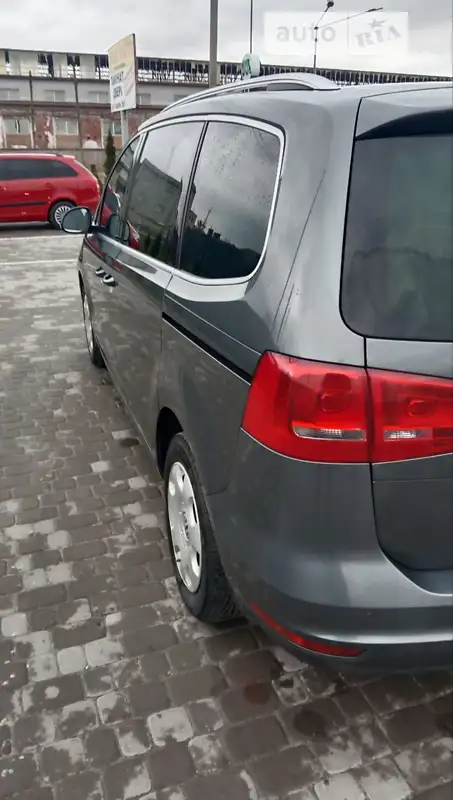 Volkswagen Sharan 2011