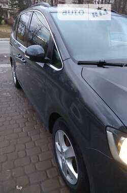 Мінівен Volkswagen Sharan 2011 в Стрию