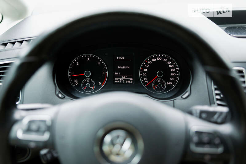 Мінівен Volkswagen Sharan 2010 в Києві