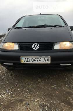 Минивэн Volkswagen Sharan 1997 в Иршаве