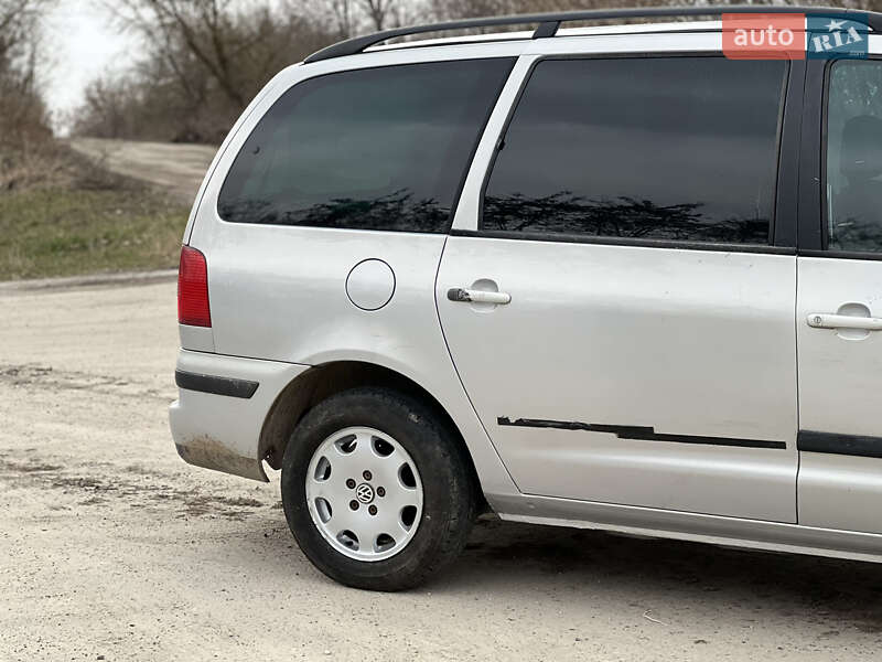 Минивэн Volkswagen Sharan 2000 в Тернополе