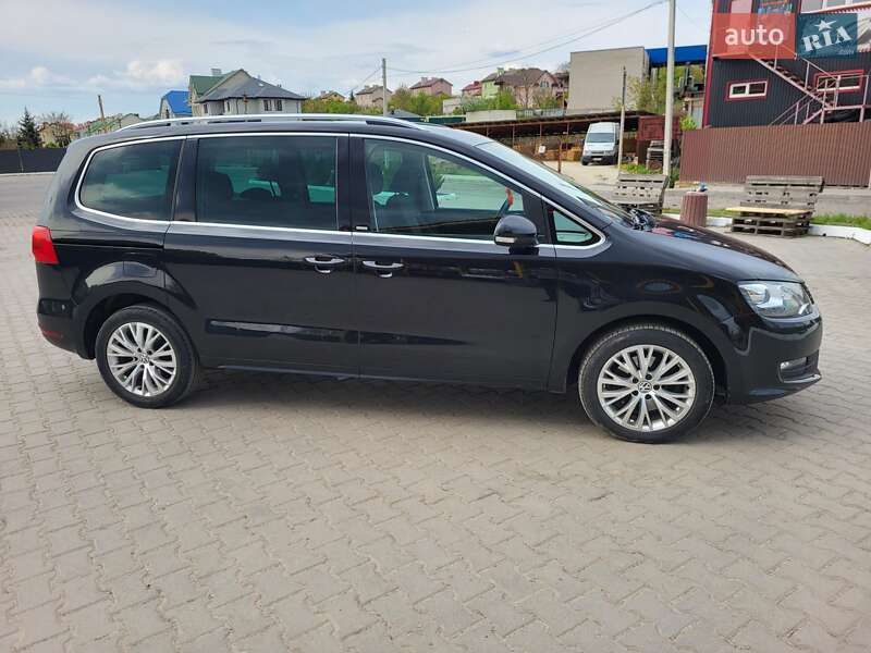 Минивэн Volkswagen Sharan 2012 в Хмельницком