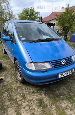 Минивэн Volkswagen Sharan 1999 в Березному