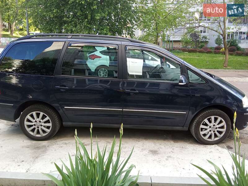 Мінівен Volkswagen Sharan 2005 в Трускавці