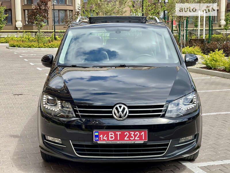 Минивэн Volkswagen Sharan 2013 в Киеве