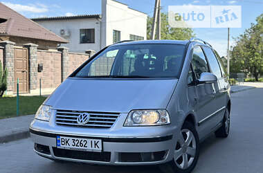 Минивэн Volkswagen Sharan 2007 в Ровно