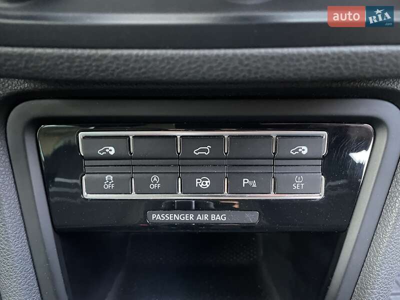 Мінівен Volkswagen Sharan 2015 в Житомирі