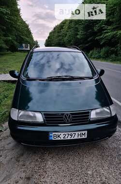 Минивэн Volkswagen Sharan 1996 в Кременце