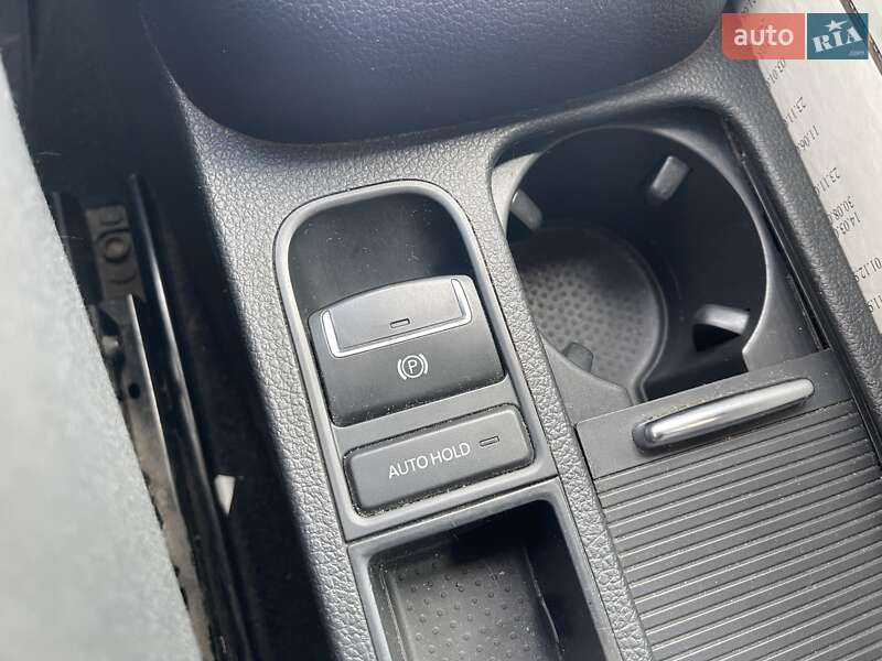 Мінівен Volkswagen Sharan 2011 в Києві