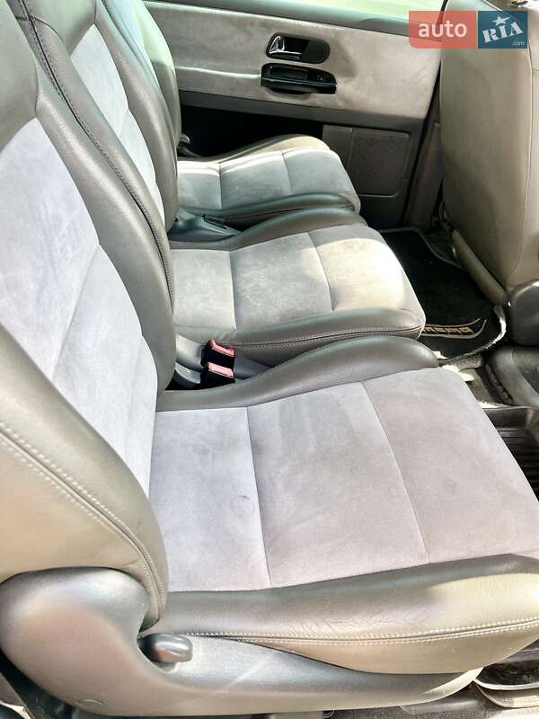 Минивэн Volkswagen Sharan 2002 в Одессе