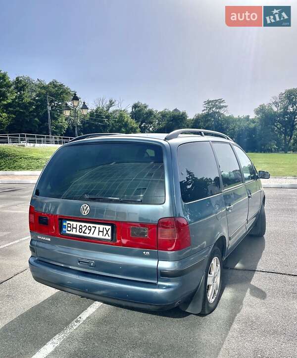 Минивэн Volkswagen Sharan 2002 в Одессе