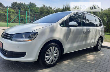 Минивэн Volkswagen Sharan 2015 в Черновцах