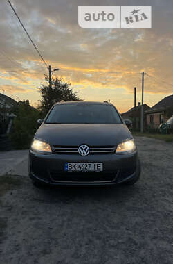 Минивэн Volkswagen Sharan 2011 в Костополе