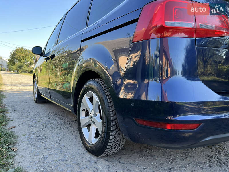 Минивэн Volkswagen Sharan 2011 в Каменском