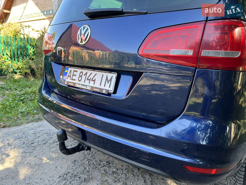 Минивэн Volkswagen Sharan 2011 в Каменском