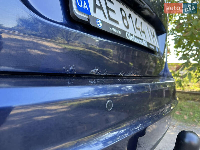 Минивэн Volkswagen Sharan 2011 в Каменском