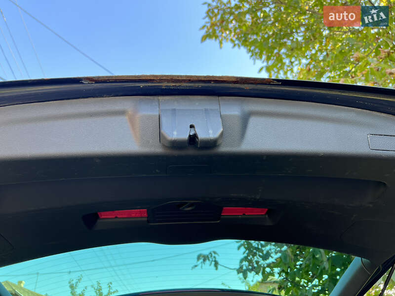 Минивэн Volkswagen Sharan 2011 в Каменском