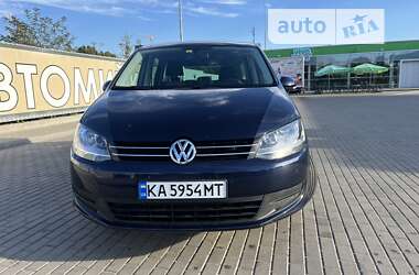 Минивэн Volkswagen Sharan 2015 в Киеве