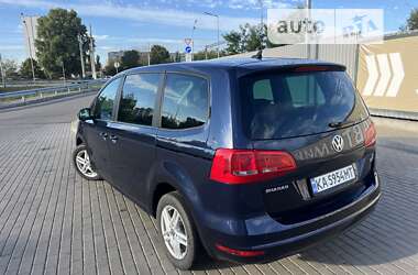 Минивэн Volkswagen Sharan 2015 в Киеве