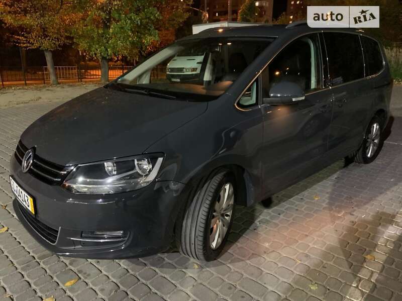 Минивэн Volkswagen Sharan 2012 в Стрые