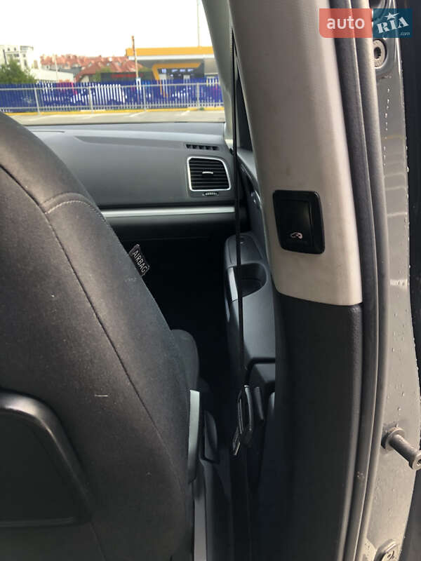 Минивэн Volkswagen Sharan 2012 в Ужгороде