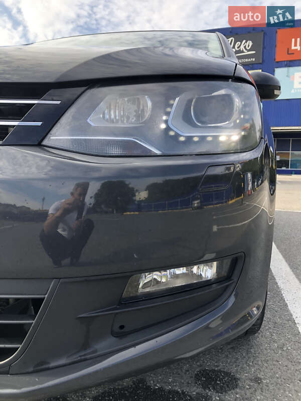 Минивэн Volkswagen Sharan 2012 в Ужгороде