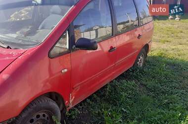 Минивэн Volkswagen Sharan 1998 в Черновцах