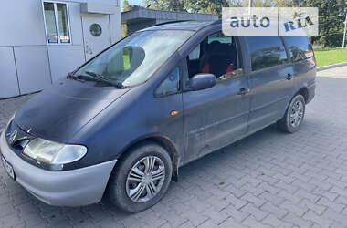 Минивэн Volkswagen Sharan 1997 в Хмельницком