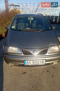 Мінівен Volkswagen Sharan 1999 в Ужгороді